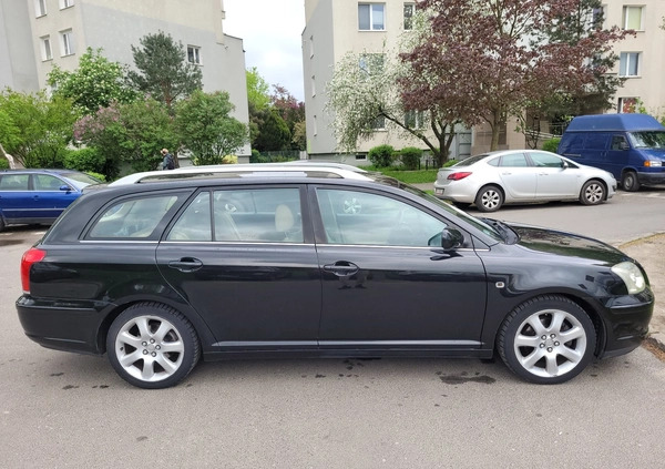 Toyota Avensis cena 14900 przebieg: 327000, rok produkcji 2006 z Warszawa małe 211